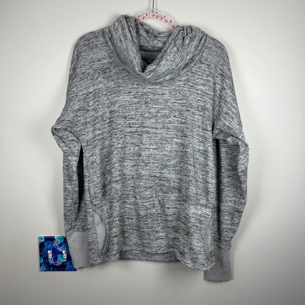Athleta Sweater Top Womens Large Heather Gray Cowl Neck Thumb Holes Running Gym
